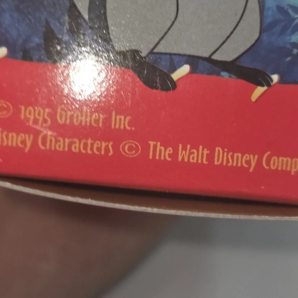 DISNEY BEAUTY AND THE BEAST ORNAMENT CLASSIC MASTERPIECE COLLECTION ROSE MATRIX